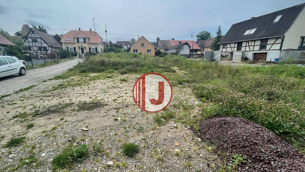 Terrain à DIETWILLER