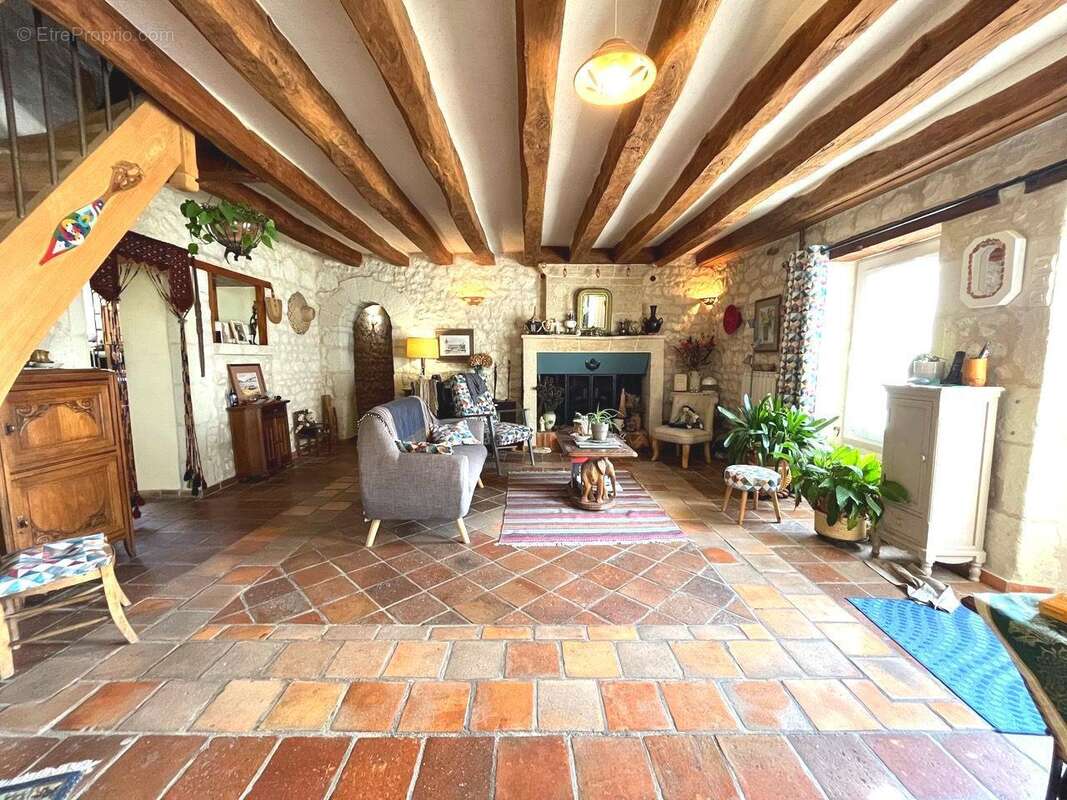 Salon - Maison à NOUATRE