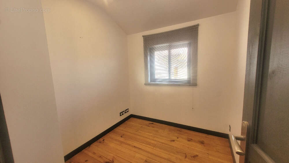 Maison à MONTREDON-DES-CORBIERES