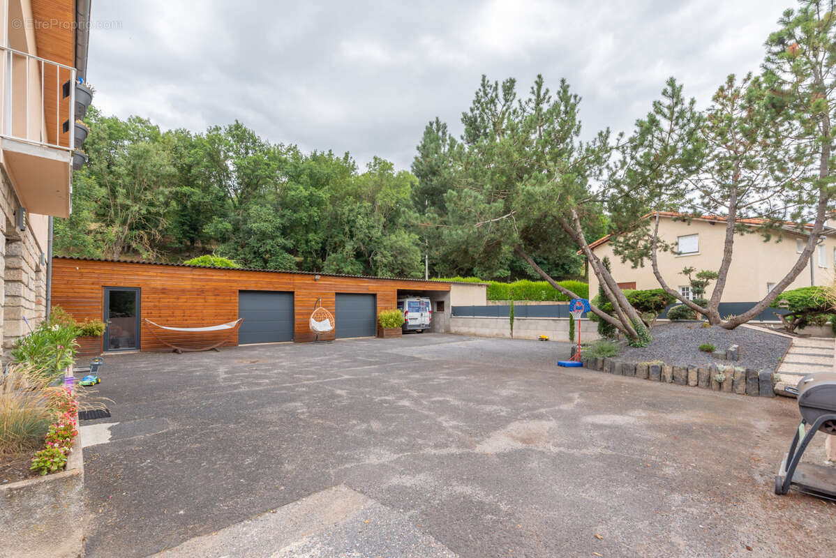 Maison à ESPALY-SAINT-MARCEL