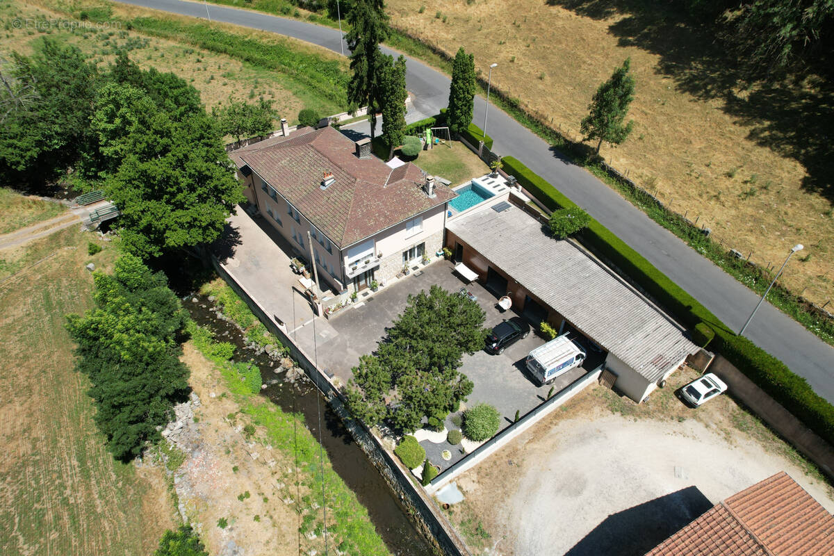 Maison à ESPALY-SAINT-MARCEL