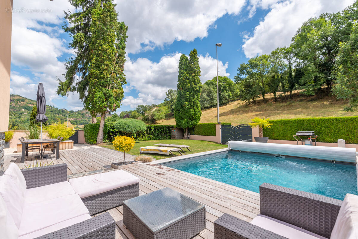 Maison à ESPALY-SAINT-MARCEL