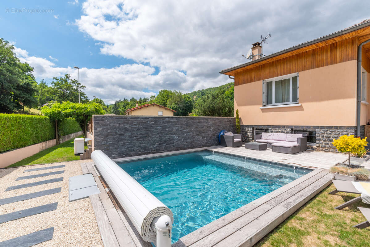 Maison à ESPALY-SAINT-MARCEL