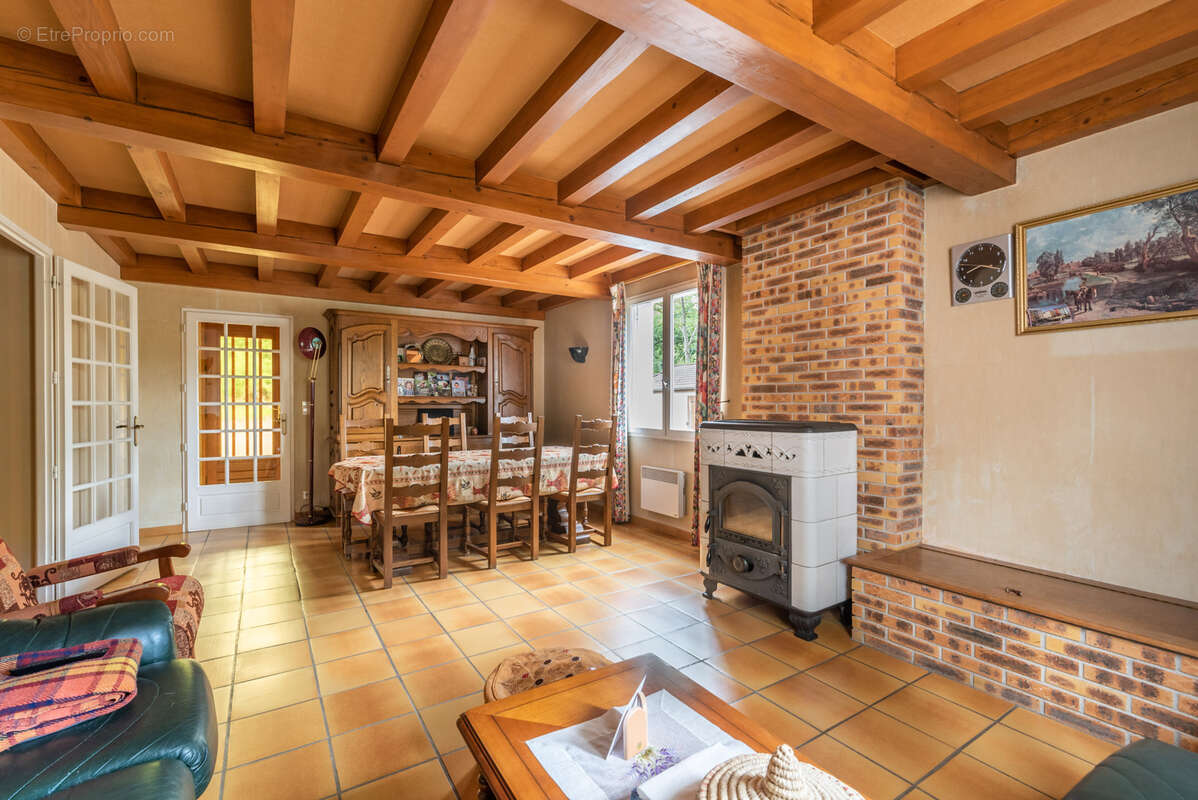 Maison à ESPALY-SAINT-MARCEL