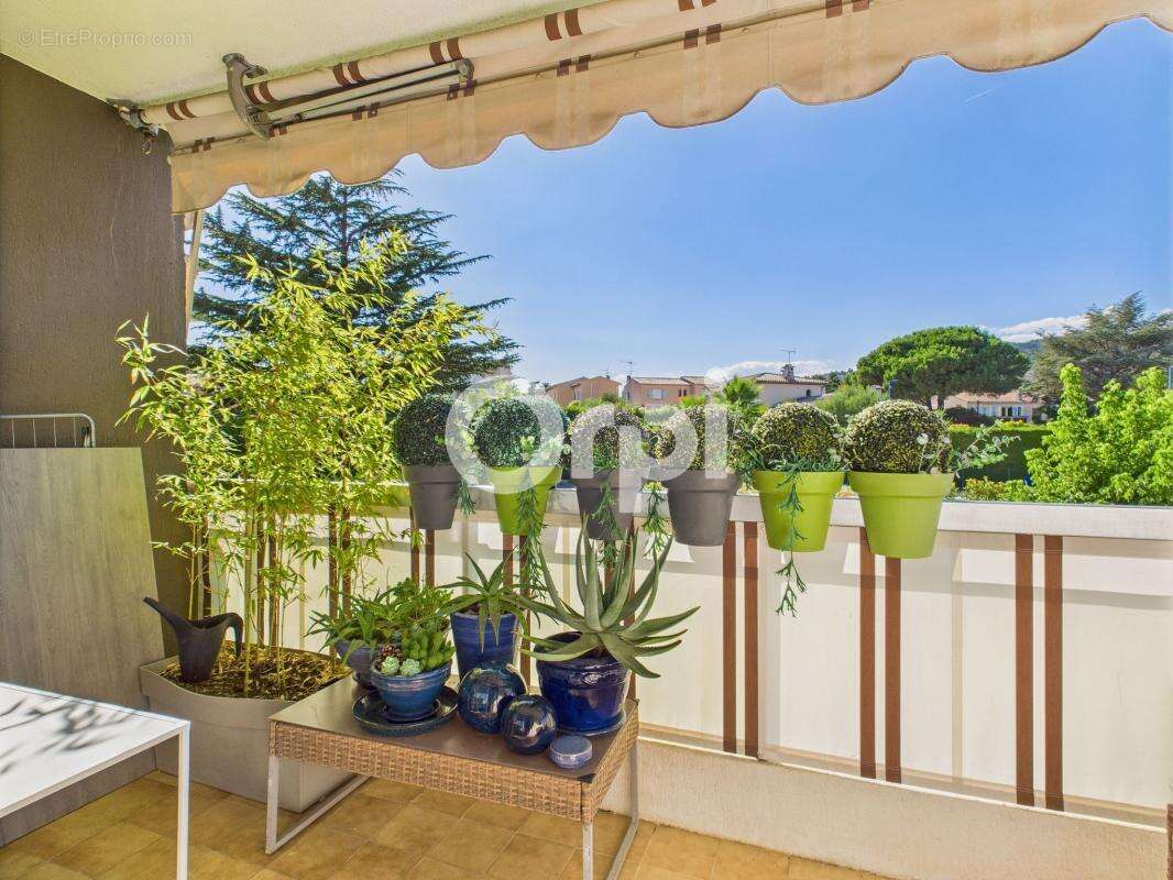 Appartement à MANDELIEU-LA-NAPOULE