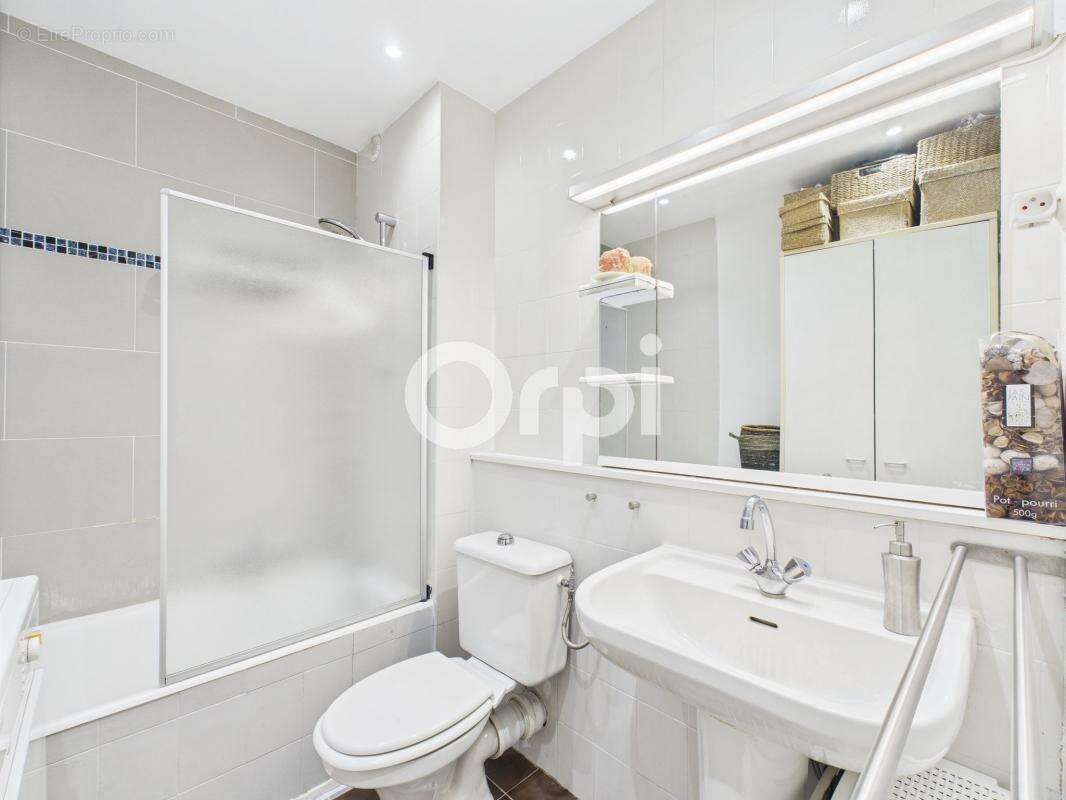 Appartement à MANDELIEU-LA-NAPOULE