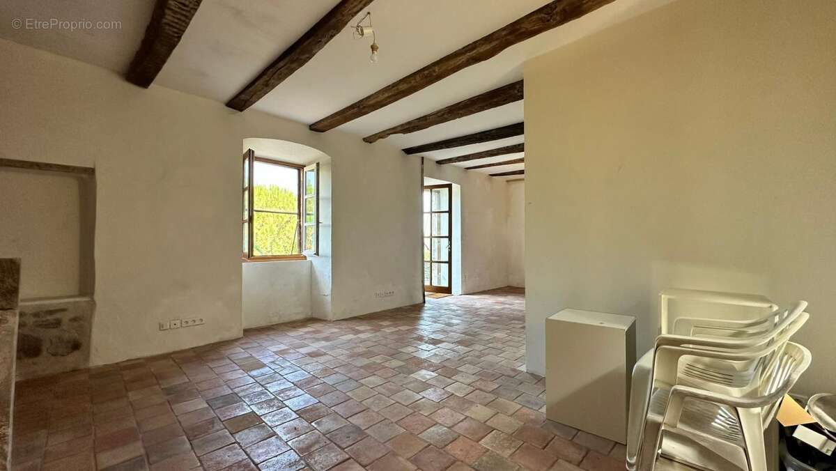 Maison à SAINT-CHRISTOPHE-VALLON