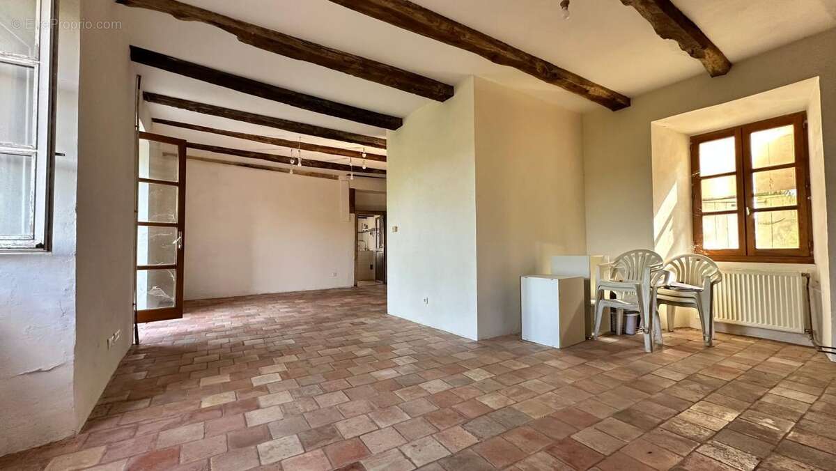 Maison à SAINT-CHRISTOPHE-VALLON