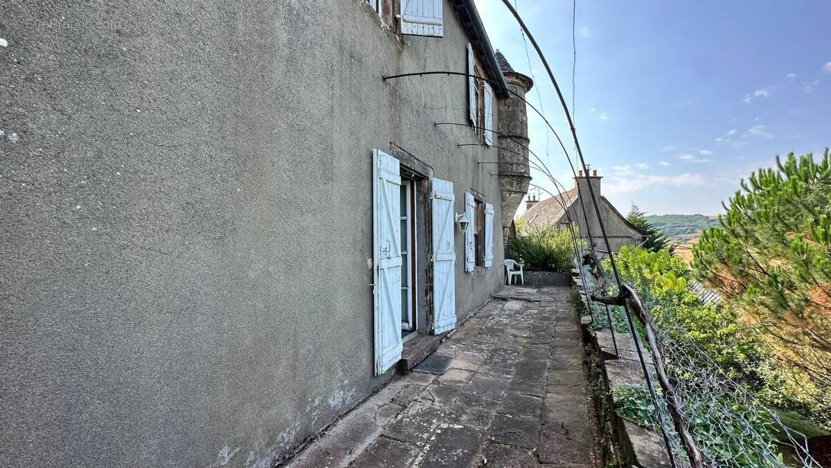 Maison à SAINT-CHRISTOPHE-VALLON