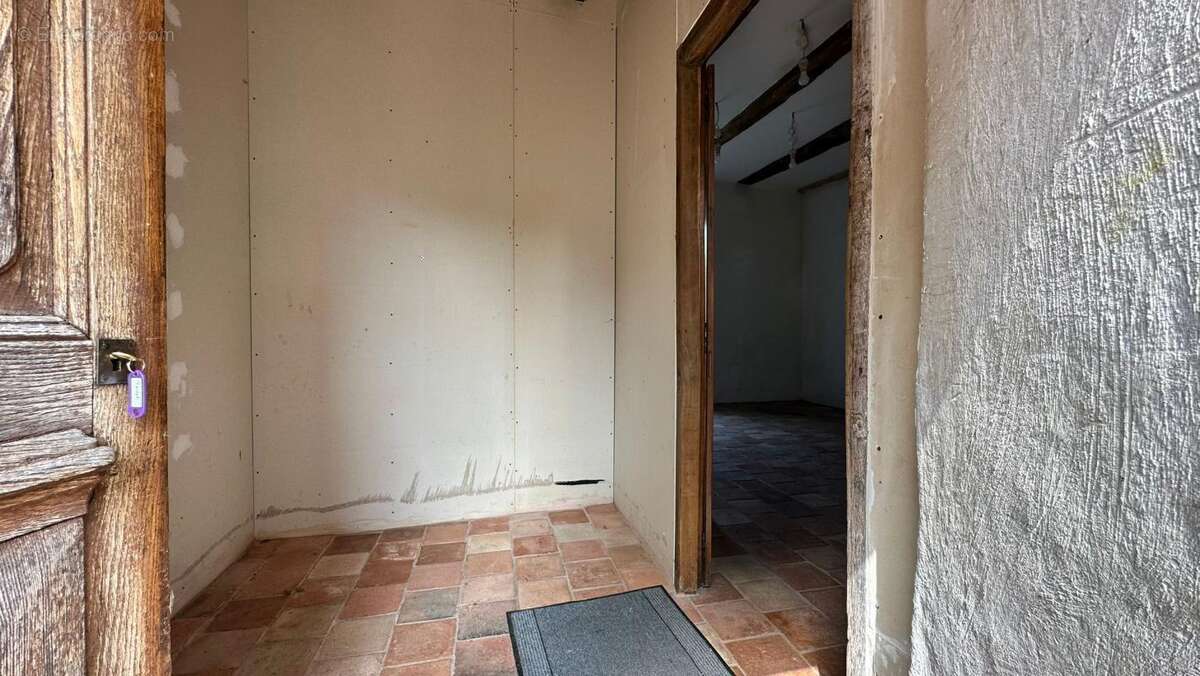 Maison à SAINT-CHRISTOPHE-VALLON