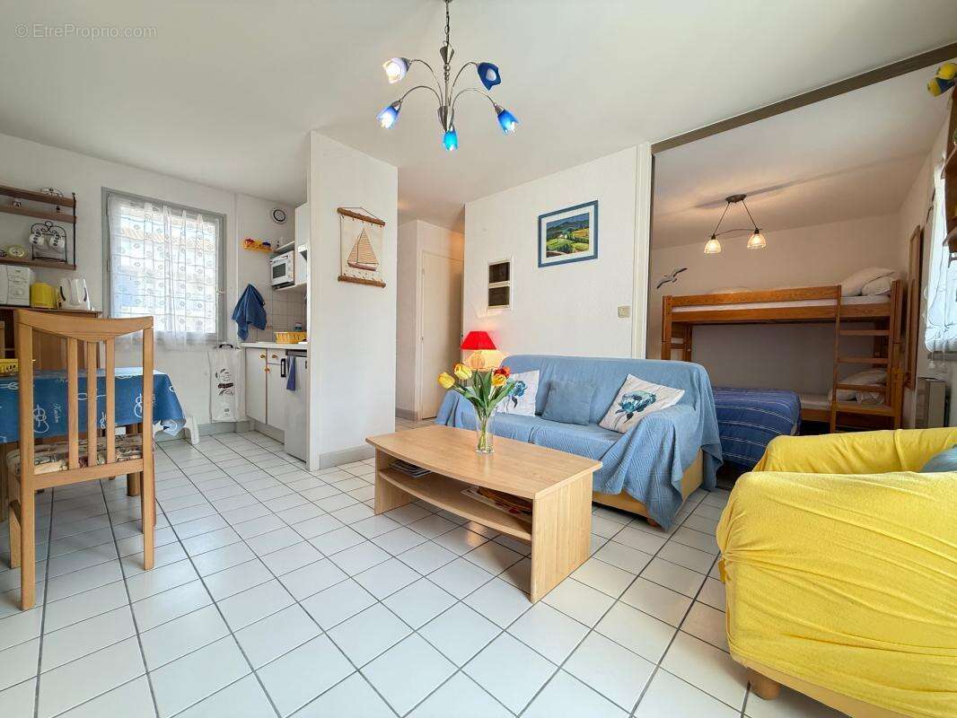 Appartement à VAUX-SUR-MER