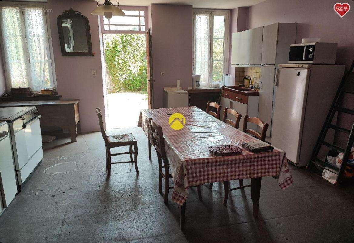 Maison à MONTCHEVRIER