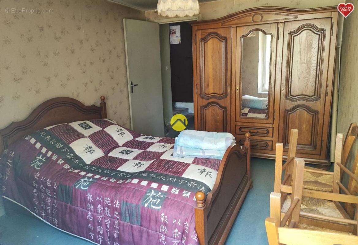 Maison à MONTCHEVRIER