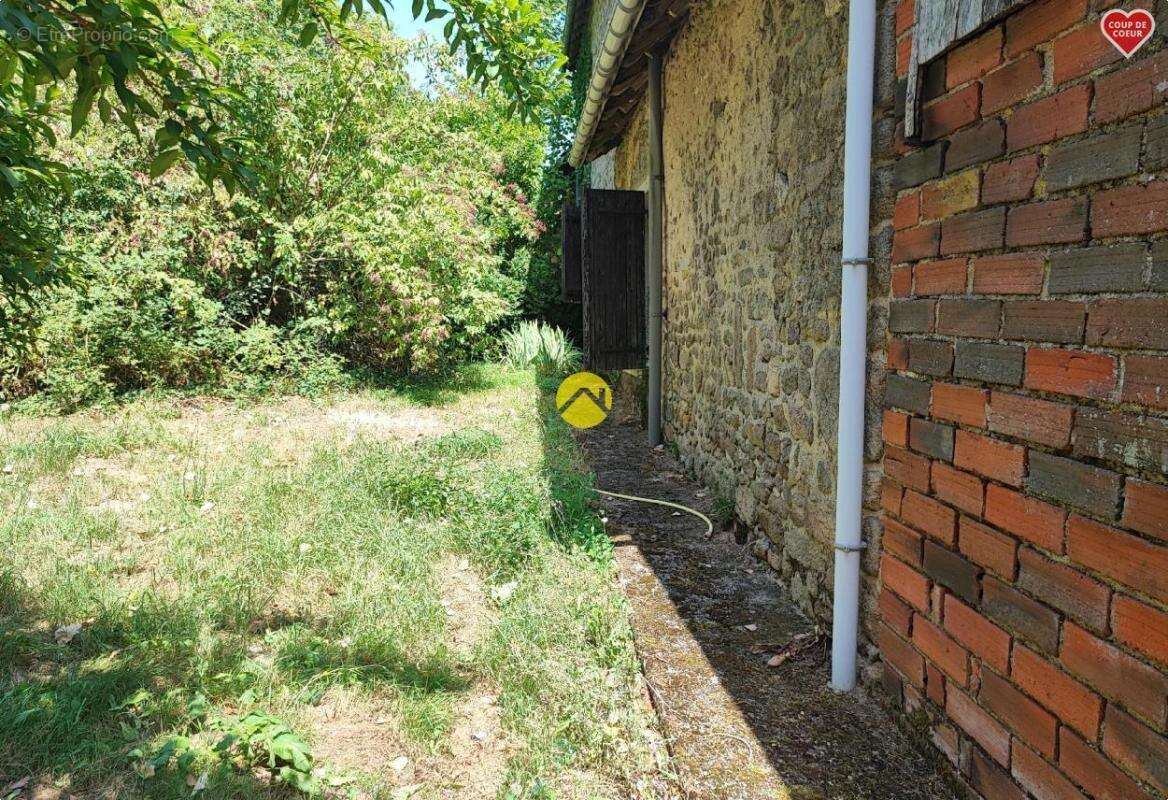 Maison à MONTCHEVRIER