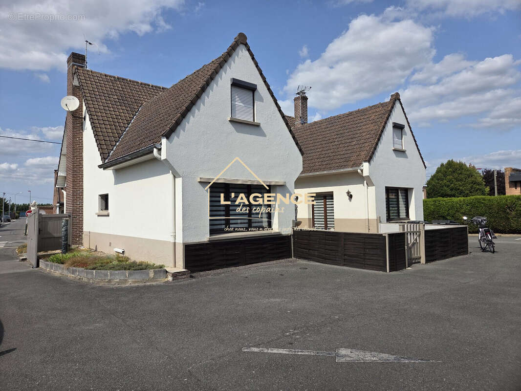 Maison à HAZEBROUCK
