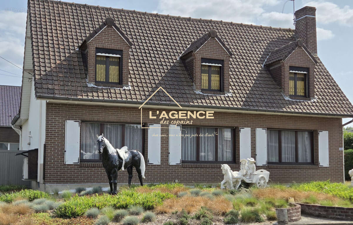 Maison à HAZEBROUCK