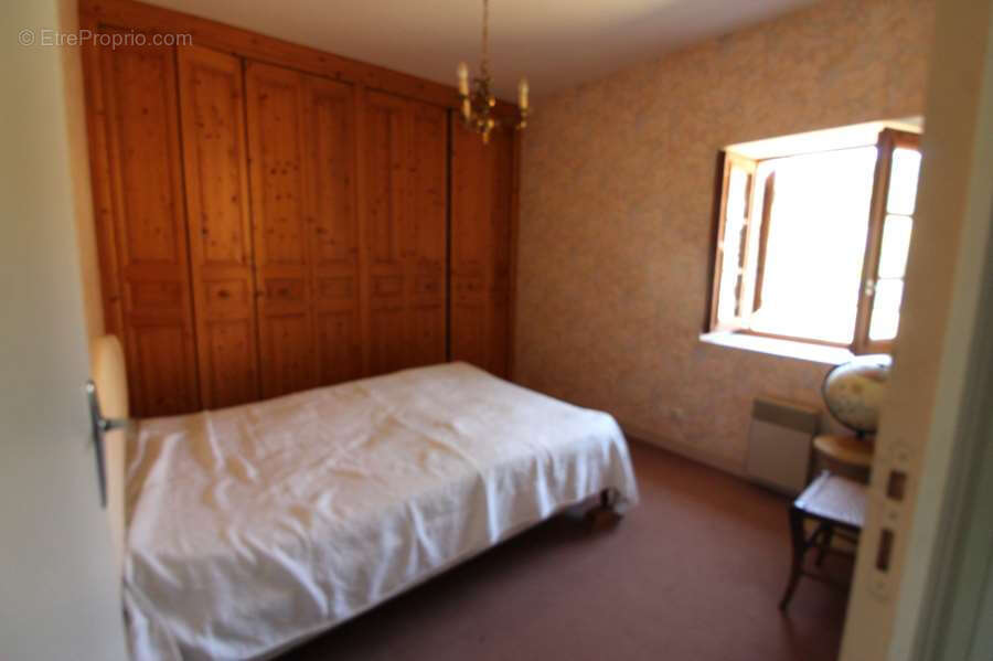 Maison à BRINON-SUR-BEUVRON