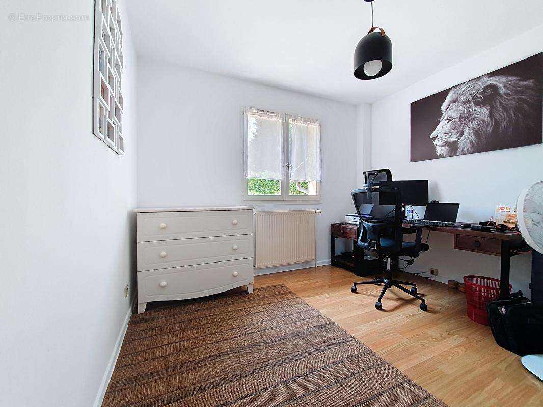 Maison à SEREZIN-DU-RHONE