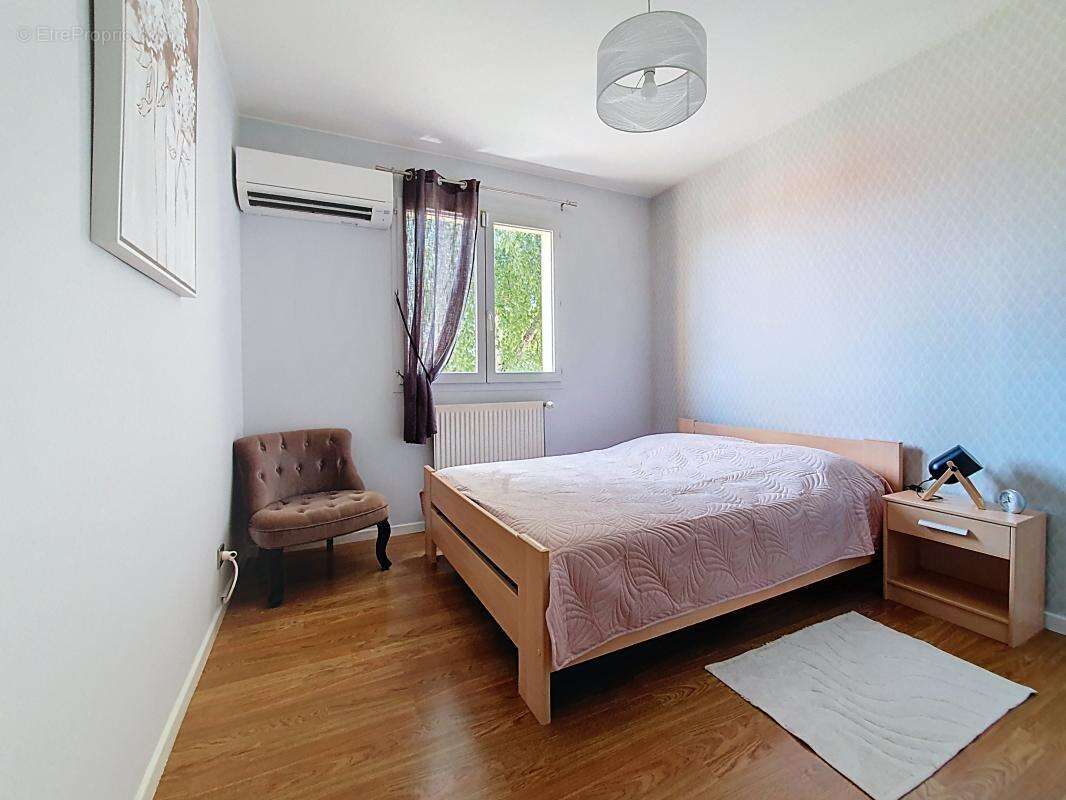 Maison à SEREZIN-DU-RHONE