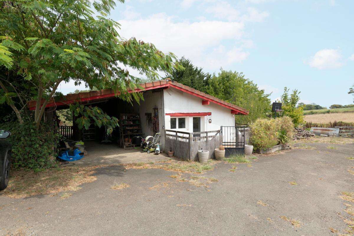 Maison à VIELLE-TURSAN