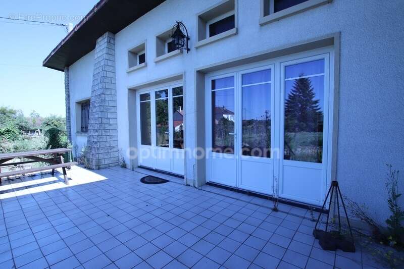 Maison à AUBIGNY-SUR-NERE