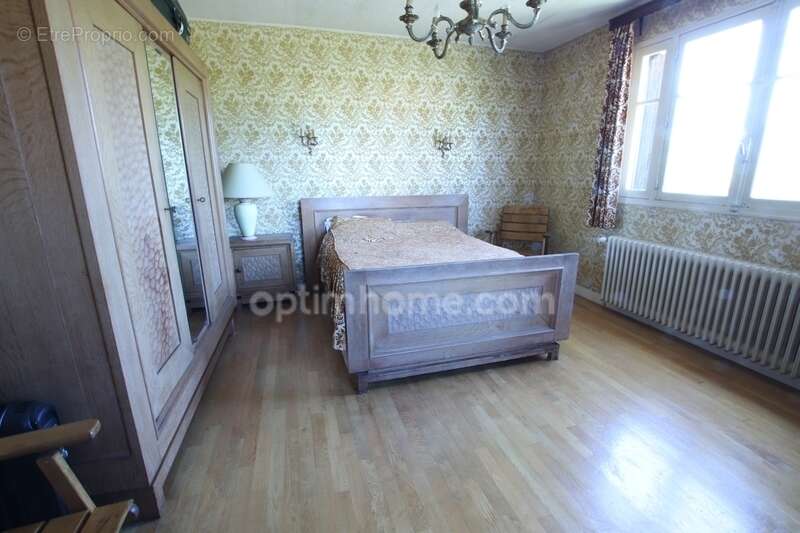 Maison à AUBIGNY-SUR-NERE