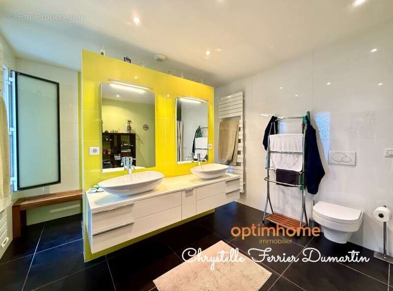 Maison à CARBON-BLANC