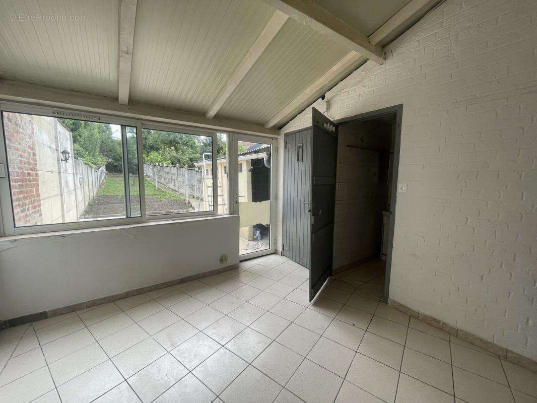 Maison à WALINCOURT-SELVIGNY