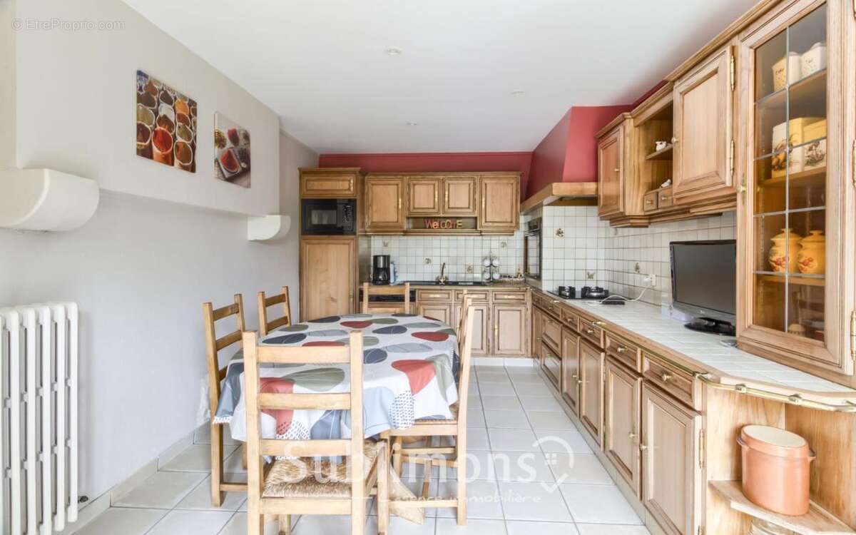 Maison à LOCOAL-MENDON