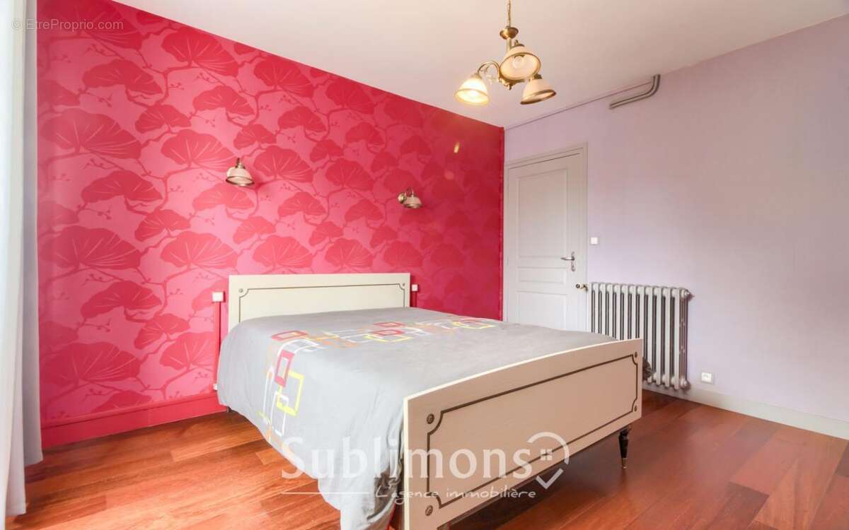 Maison à LOCOAL-MENDON