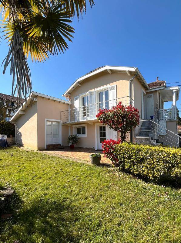 Maison à SALIES-DE-BEARN