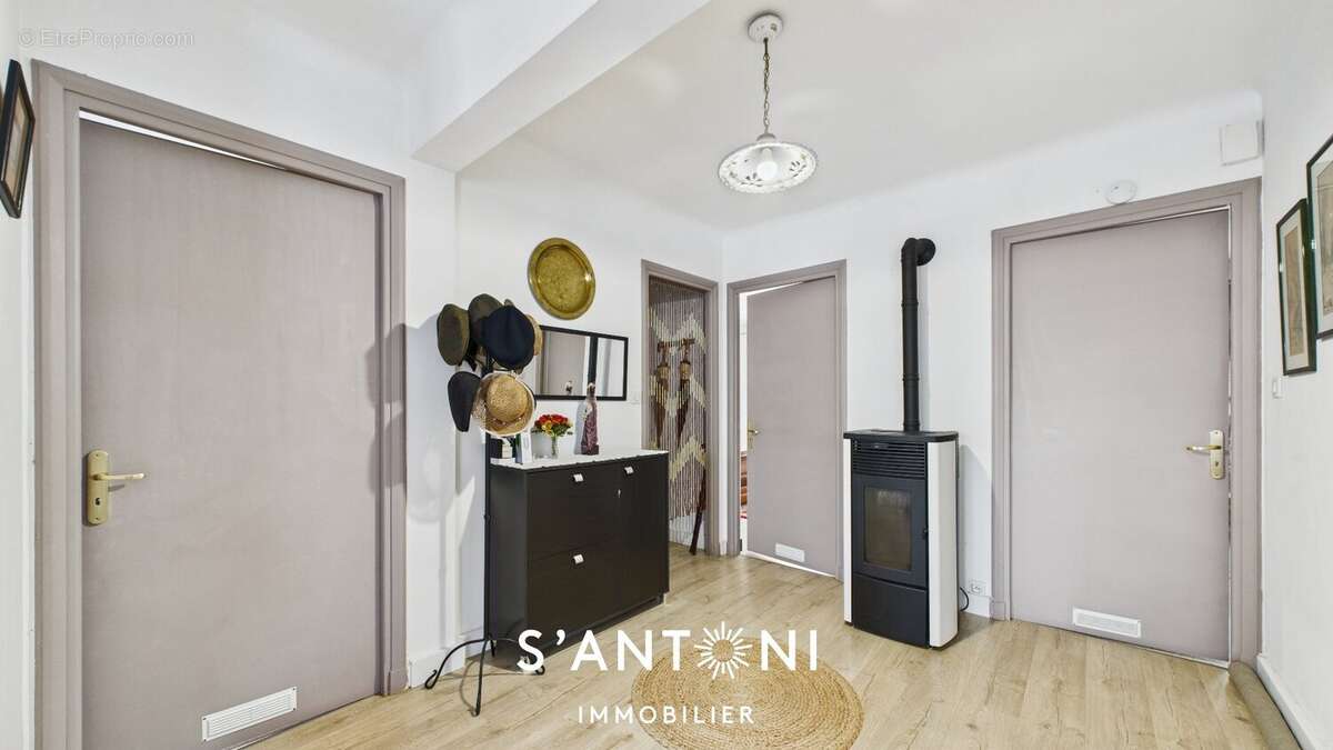 Appartement à SERVIAN