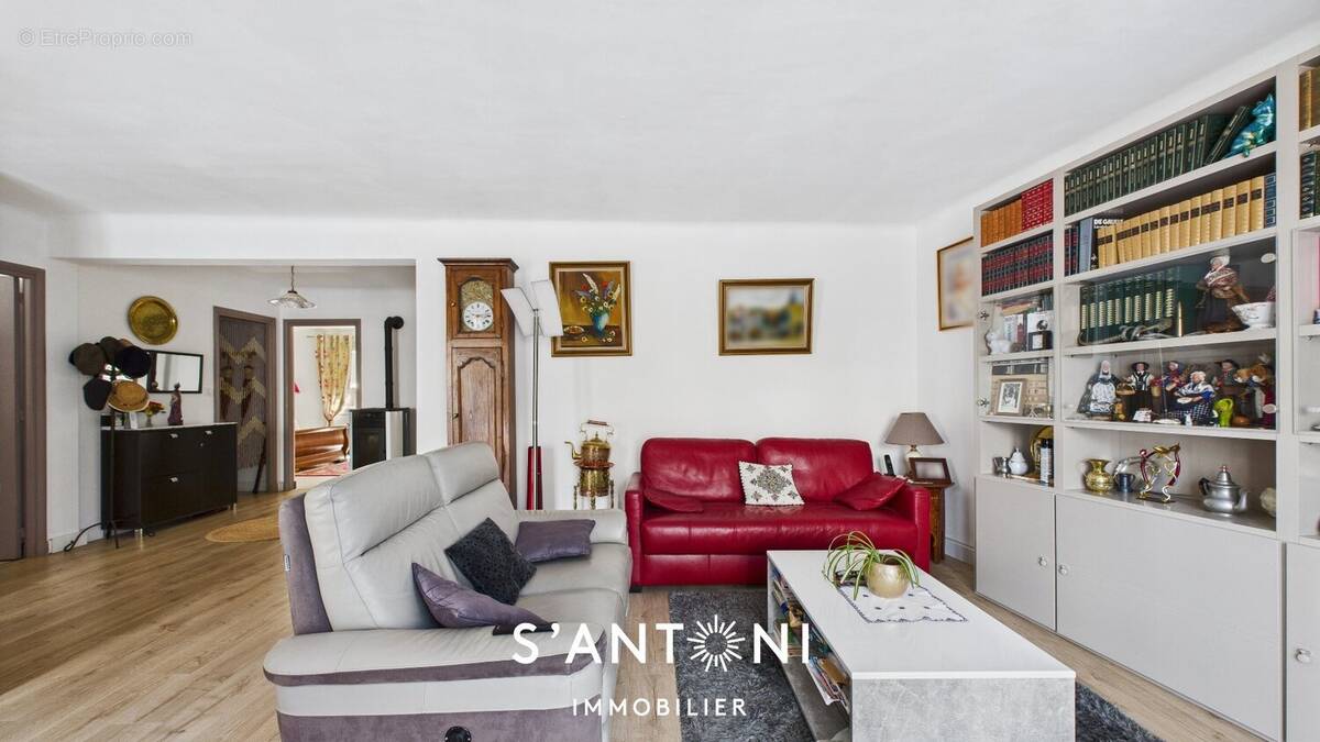 Appartement à SERVIAN