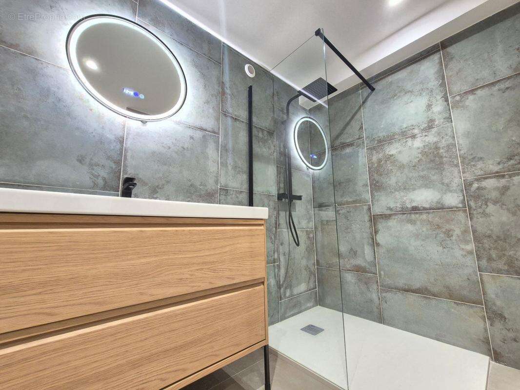 Appartement à SANARY-SUR-MER