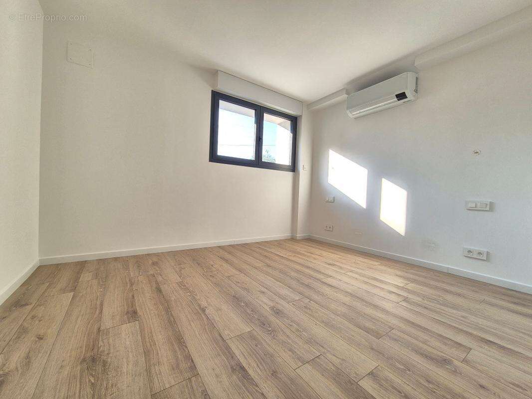 Appartement à SANARY-SUR-MER