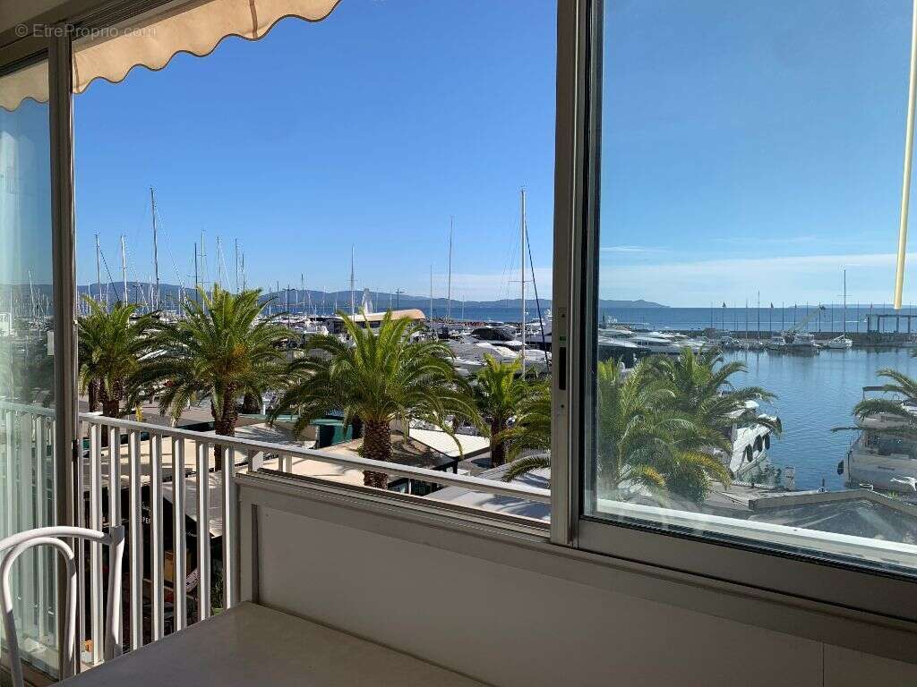 Appartement à HYERES