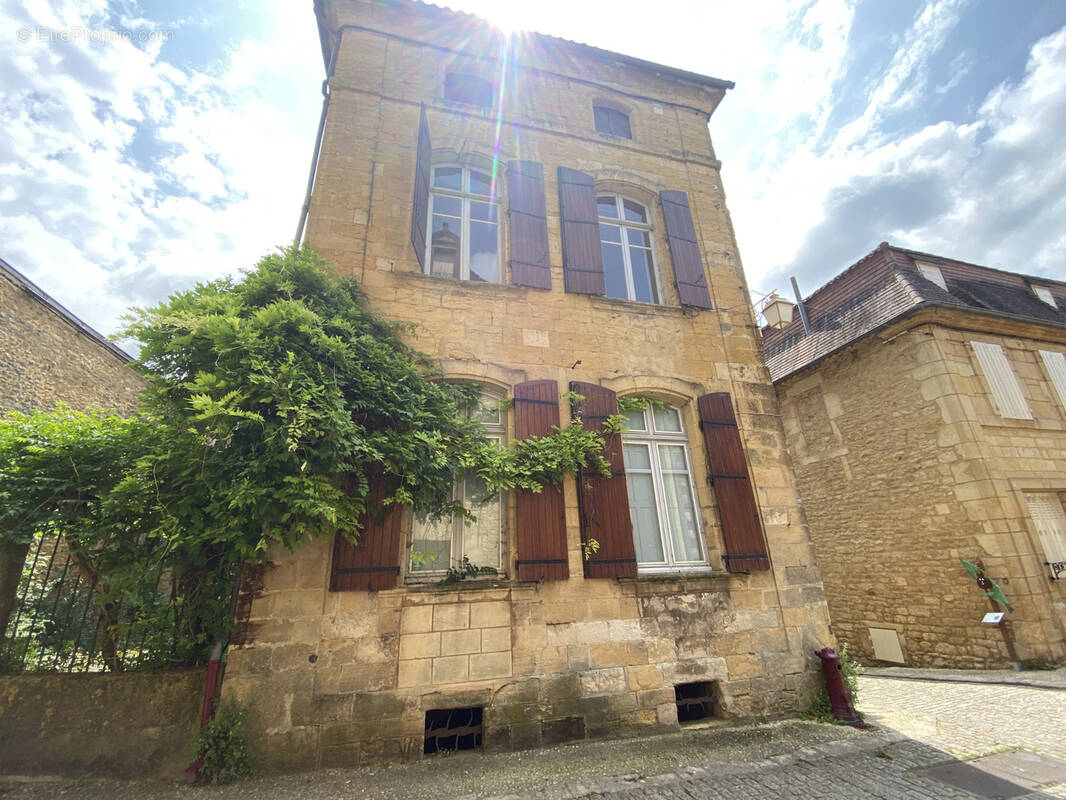 Maison à VILLEFRANCHE-DU-PERIGORD