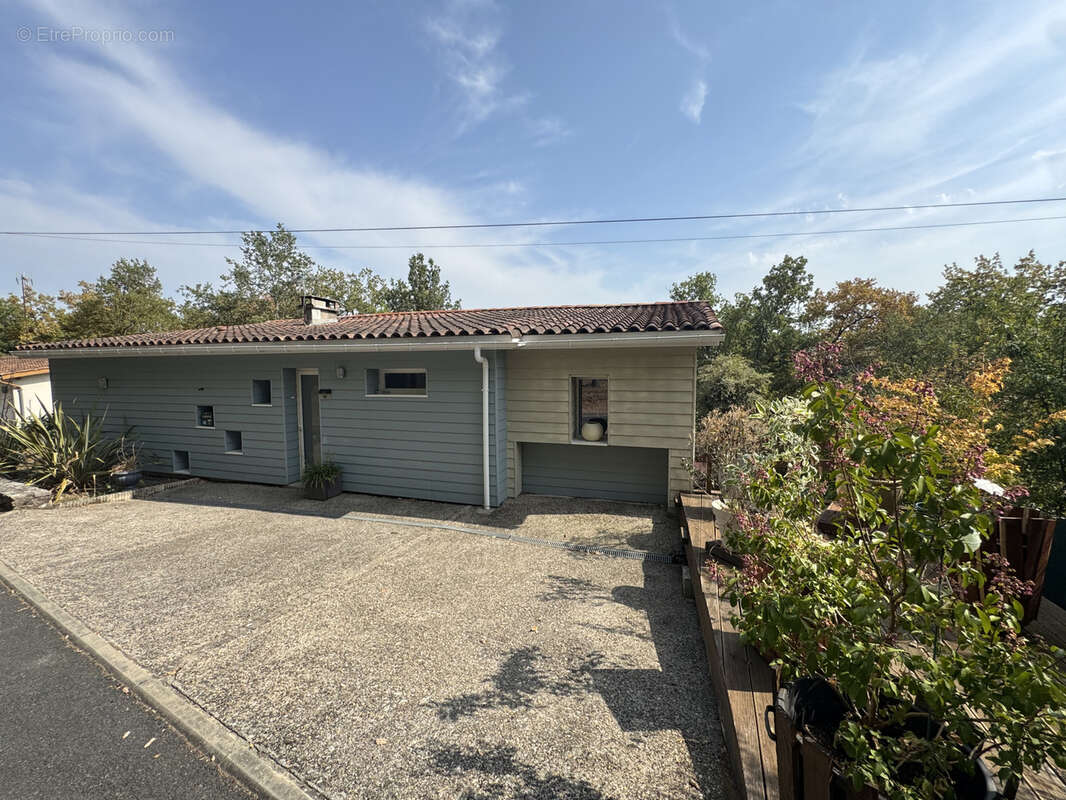 Maison à CONDEZAYGUES