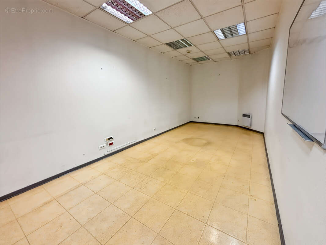 Commerce à CONCARNEAU