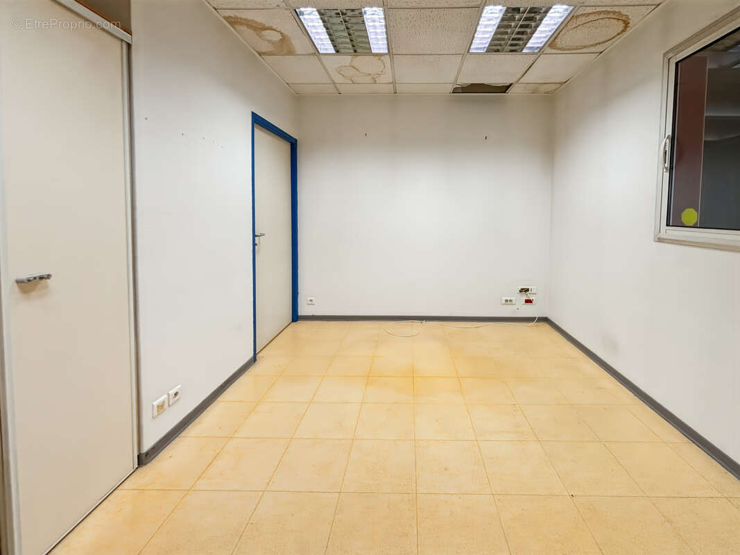 Commerce à CONCARNEAU