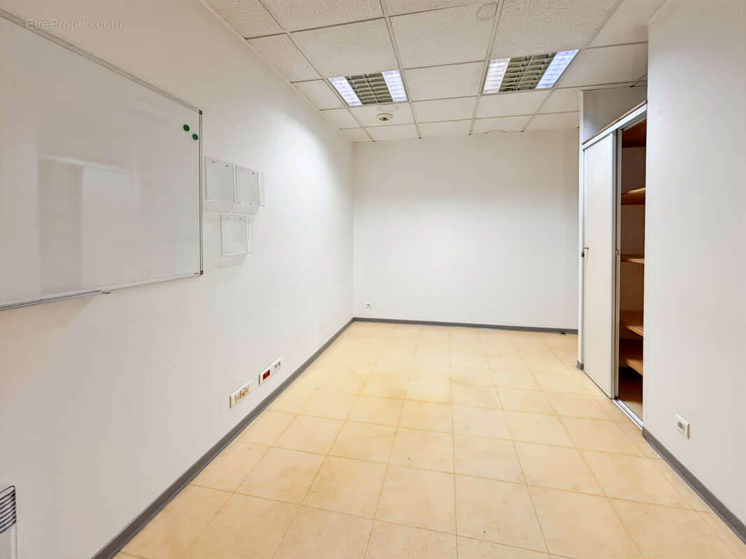 Commerce à CONCARNEAU