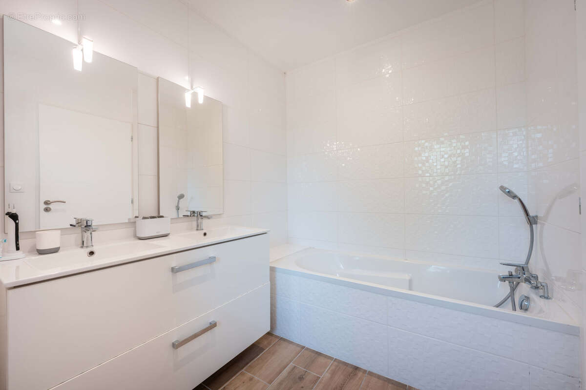 Maison à BELIN-BELIET