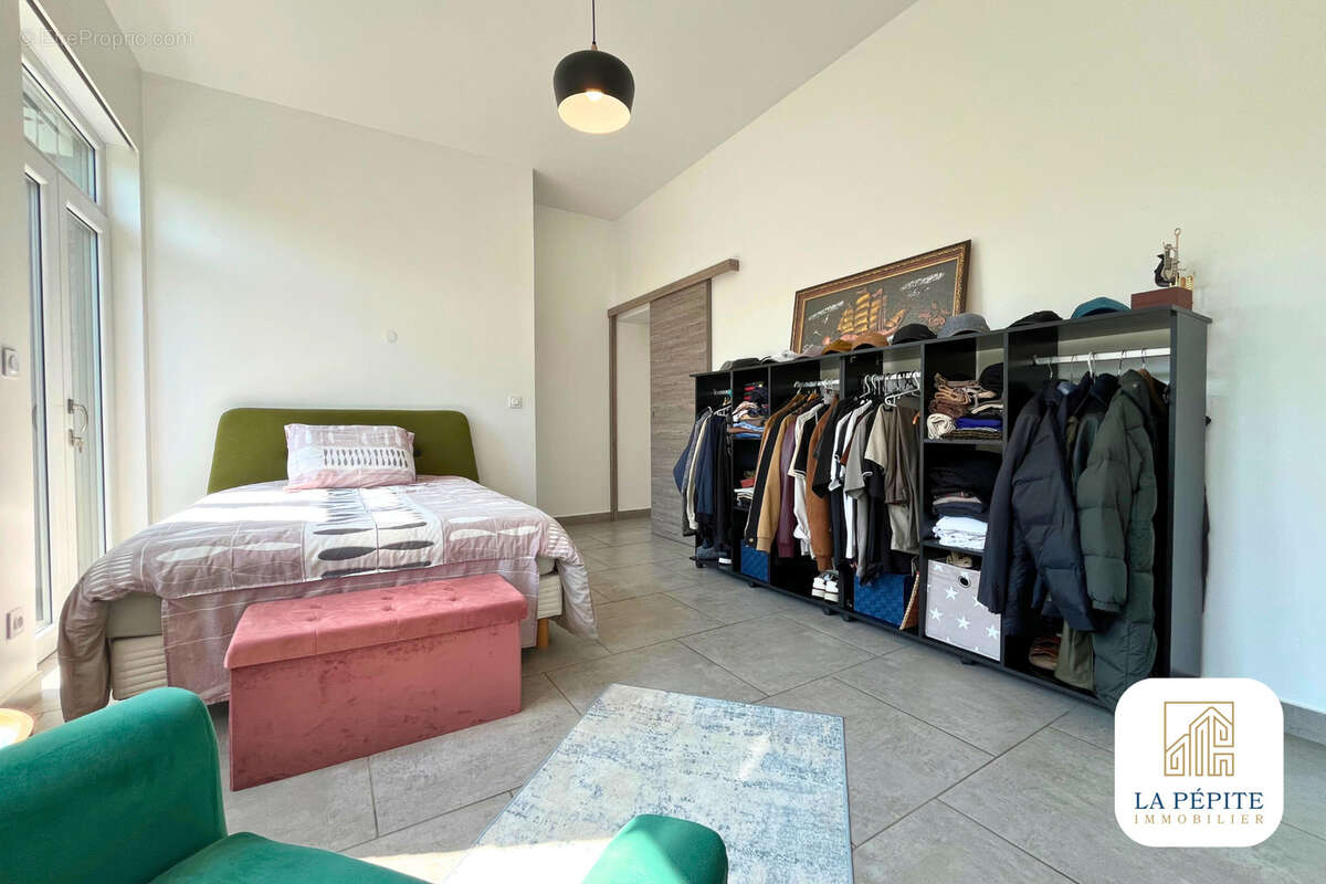 Maison à AULNOYE-AYMERIES