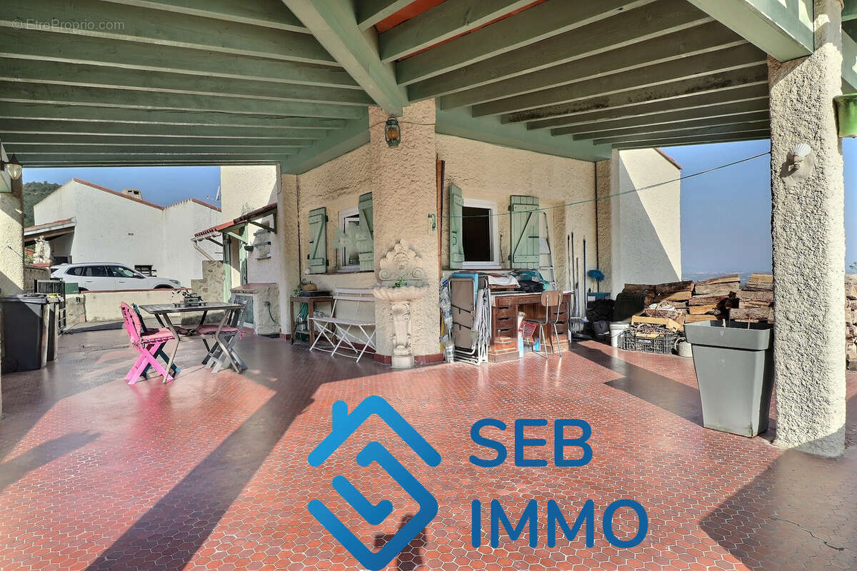 Autre à LAROQUE-DES-ALBERES