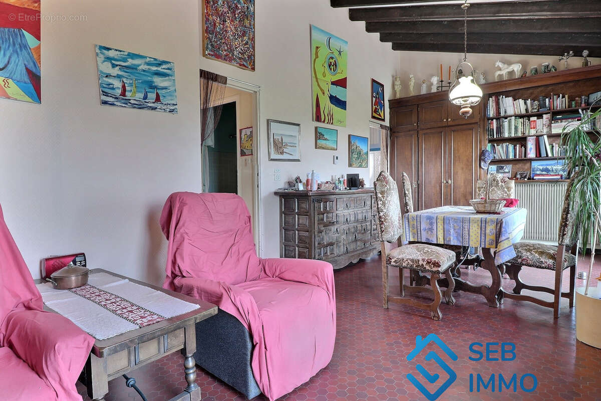 Autre à LAROQUE-DES-ALBERES