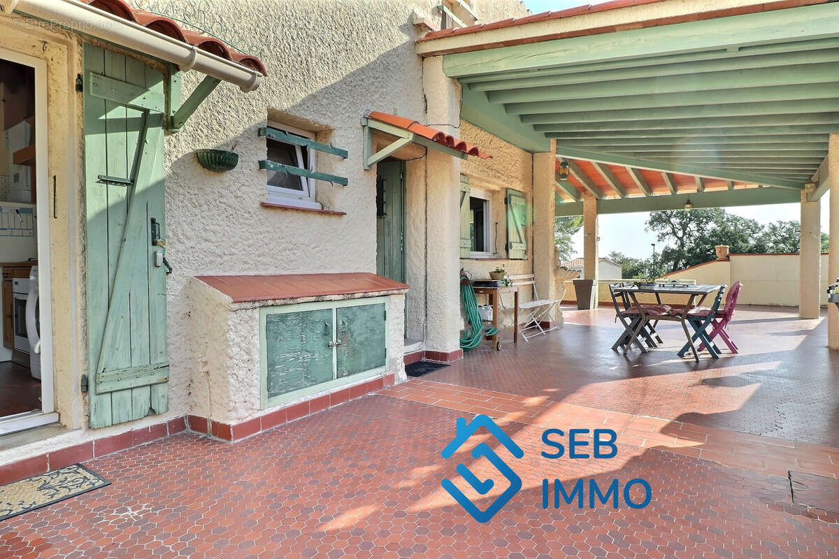 Autre à LAROQUE-DES-ALBERES