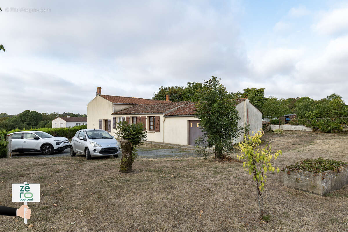 Maison à CHAILLE-LES-MARAIS