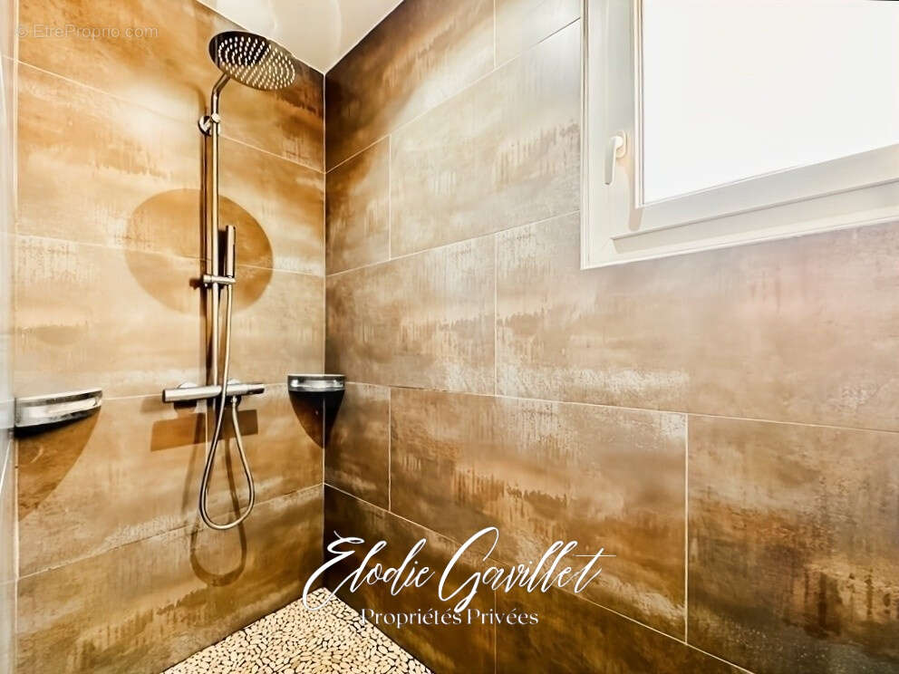 Maison à VILLEMOUSTAUSSOU