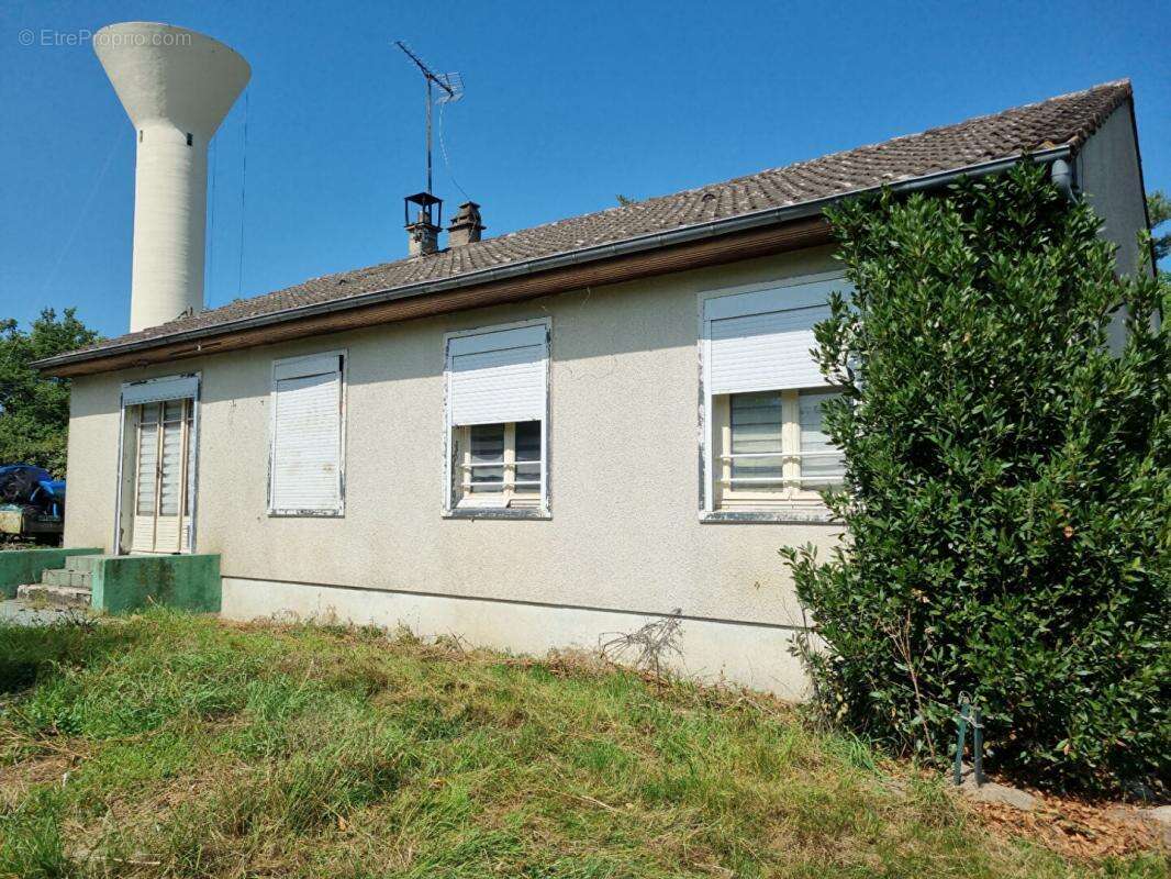 Maison à VANNES-SUR-COSSON