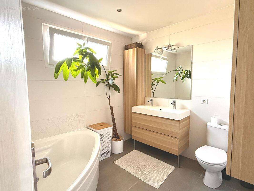 Maison à FRONTIGNAN